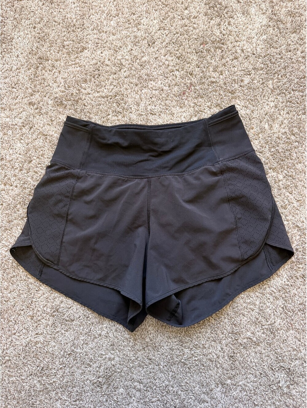 Lululemon Real Quick Short - Picture 3 of 3
